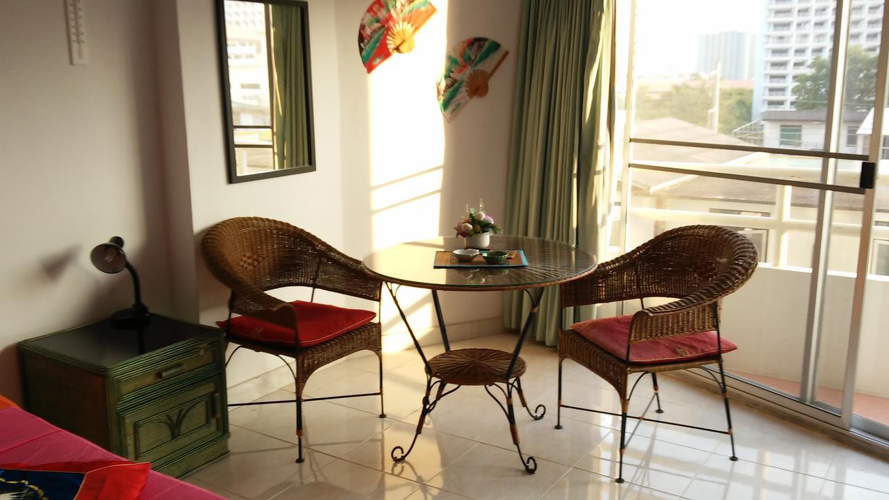 View Talay 1B Holidays Pattaya Exterior foto